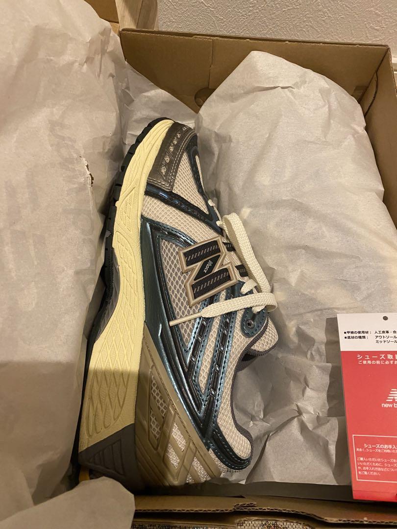 New Balance 1906R ホワイト/ネイビー