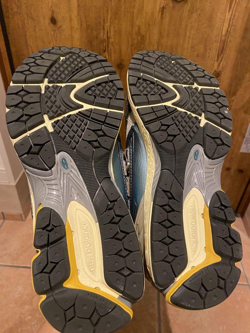 New Balance 1906R ホワイト/ネイビー