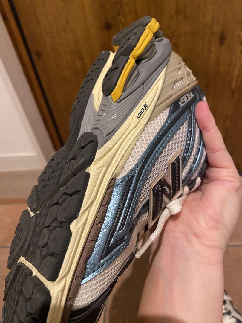 New Balance 1906R ホワイト/ネイビー