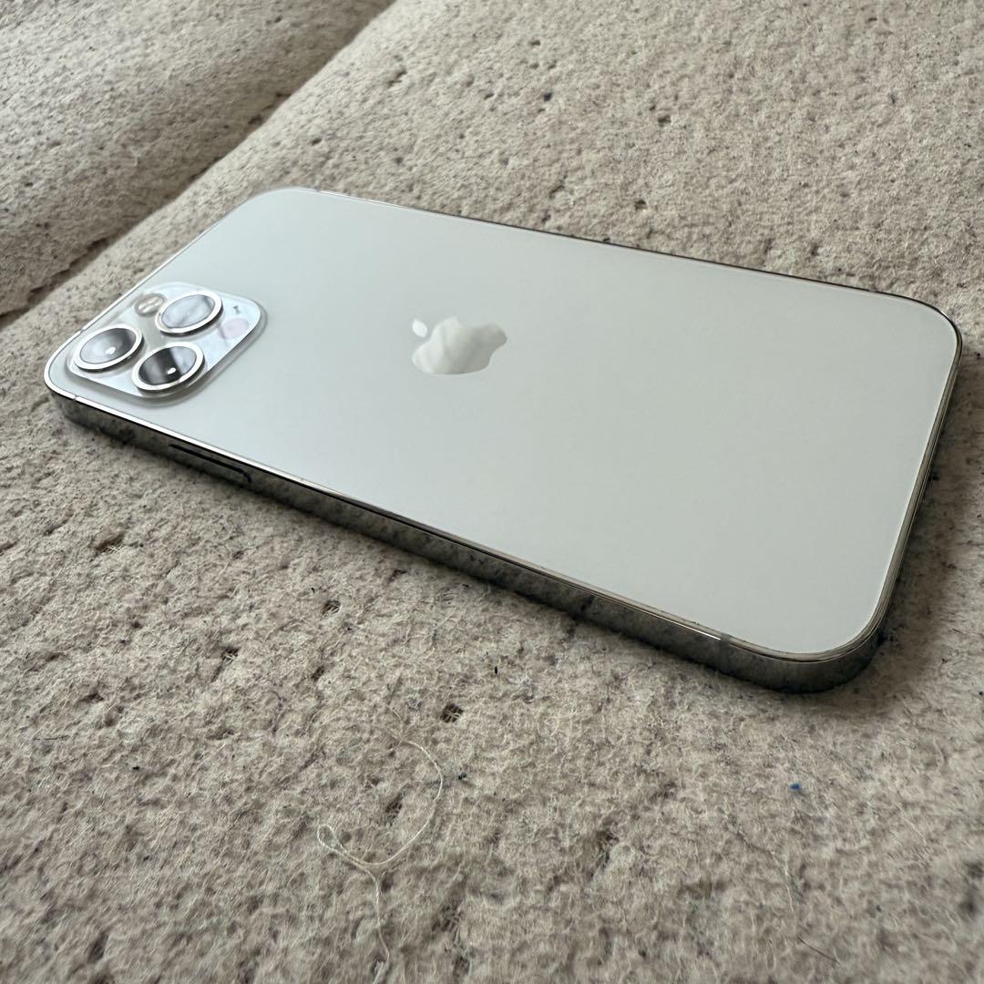 iPhone12pro シルバー　256GB SIMフリー