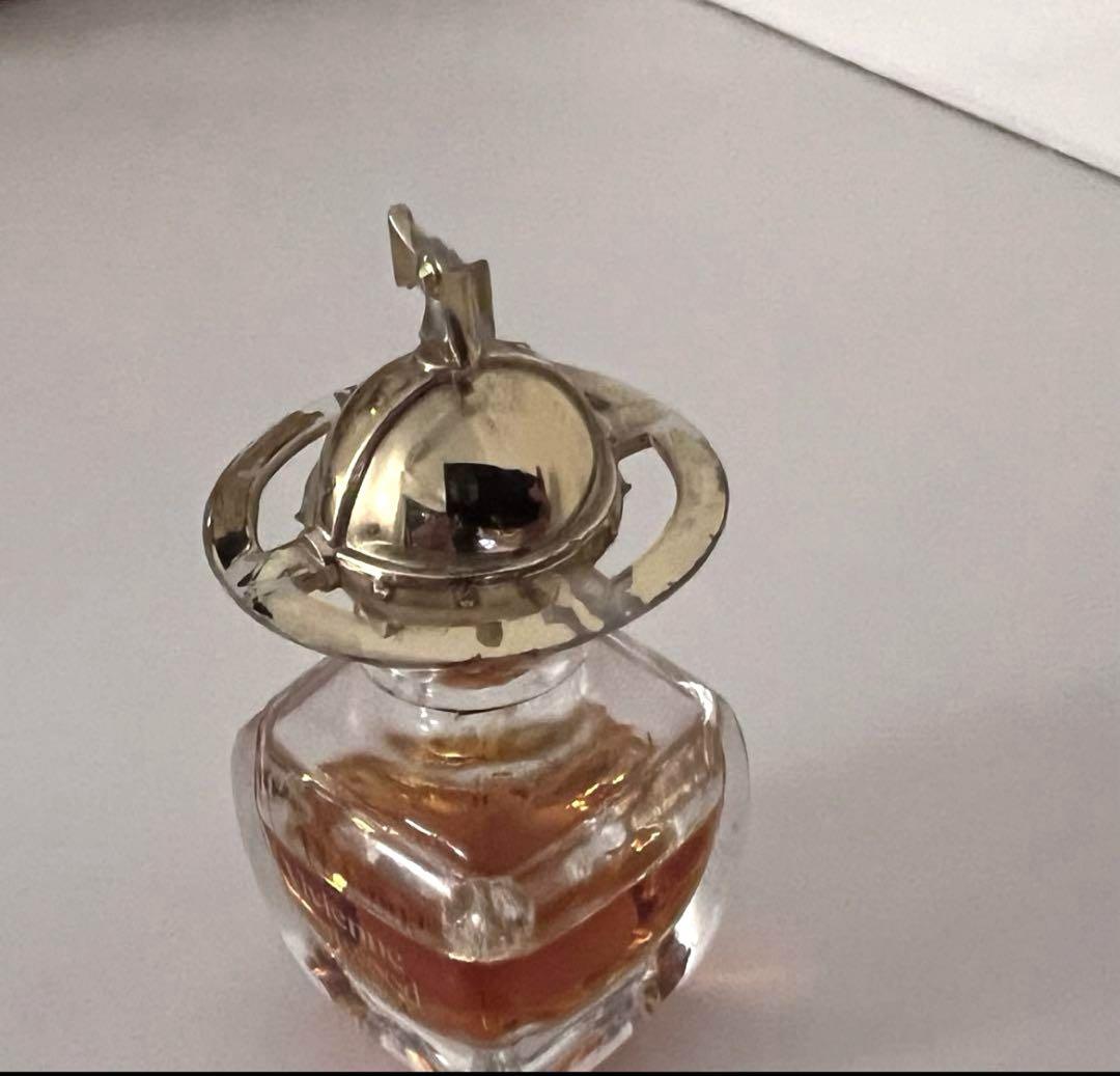 【希少・新品】ヴィヴィアンウェストウッド ブドワール ミニ香水 5ml ヴィヴィアンウェストウッド ブドワール 5ml/ミニ香水 - メルカリ