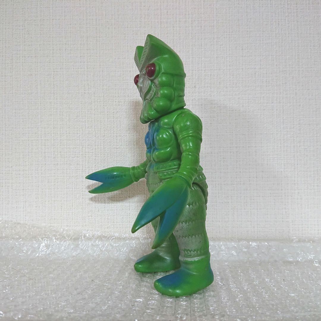 ブルマァク バルタン星人 当時物 ソフビ Amazon.co.jp: ブルマァク バルタン星人 1966年 当時物