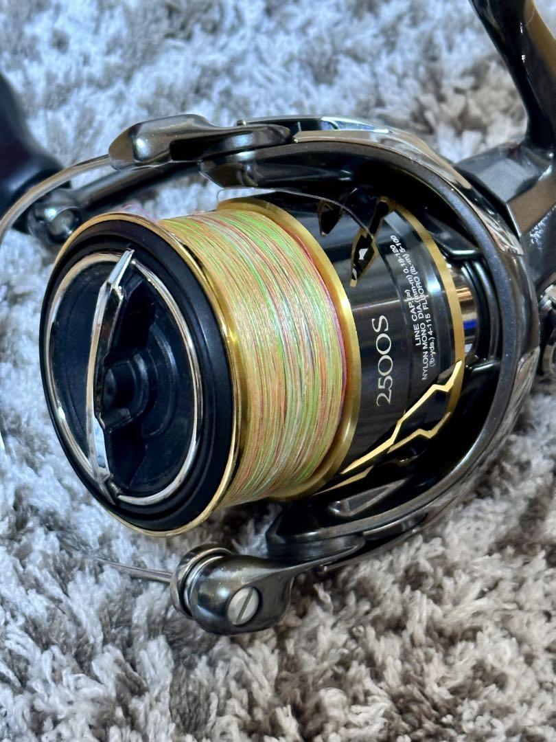 SHIMANO TWIN POWER 2500S リール