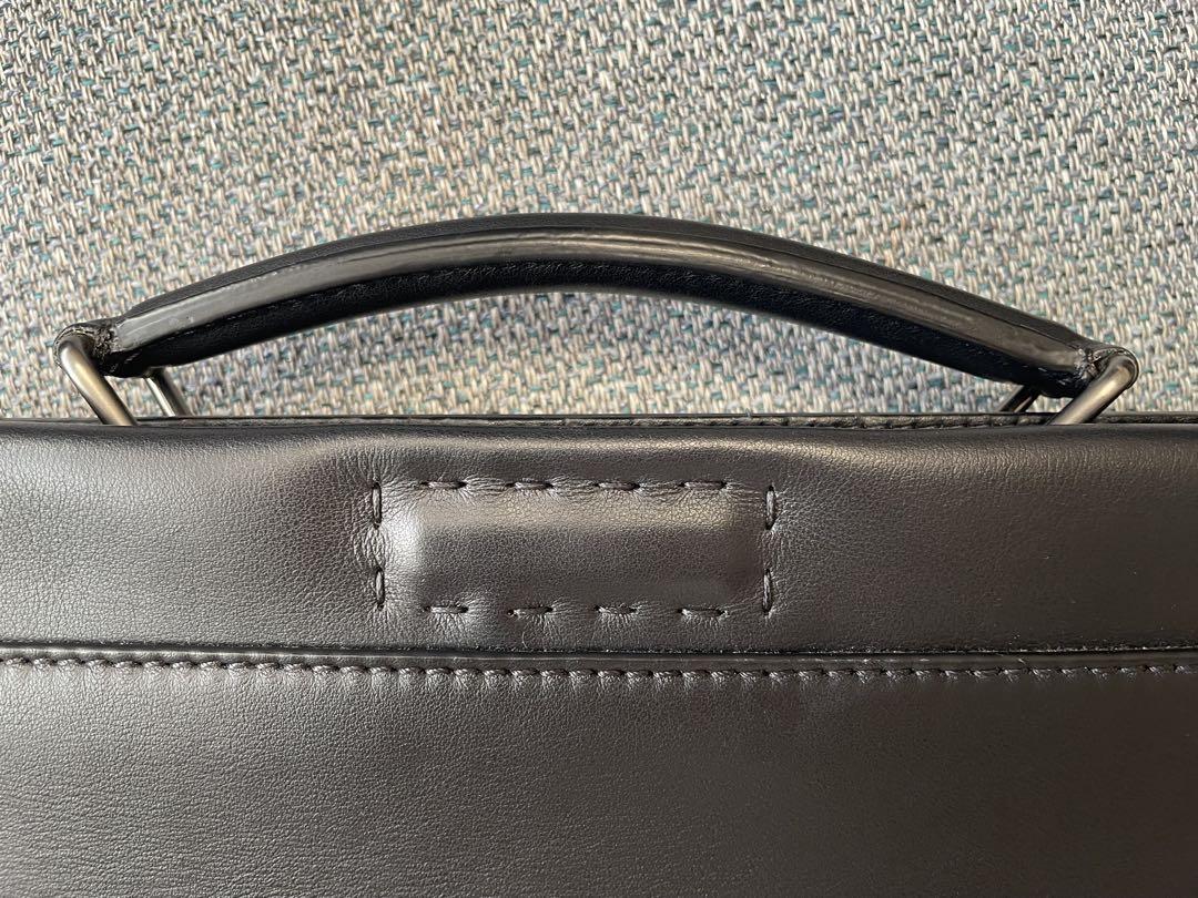 美品　FENDI フェンディ　ピーカブー　ブラック