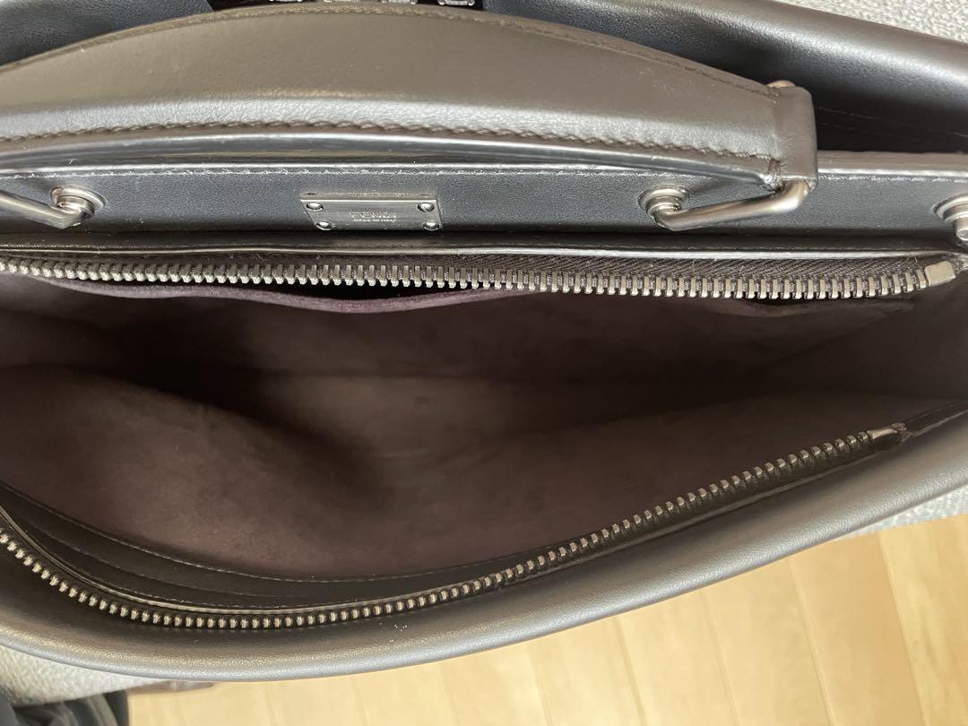 美品　FENDI フェンディ　ピーカブー　ブラック