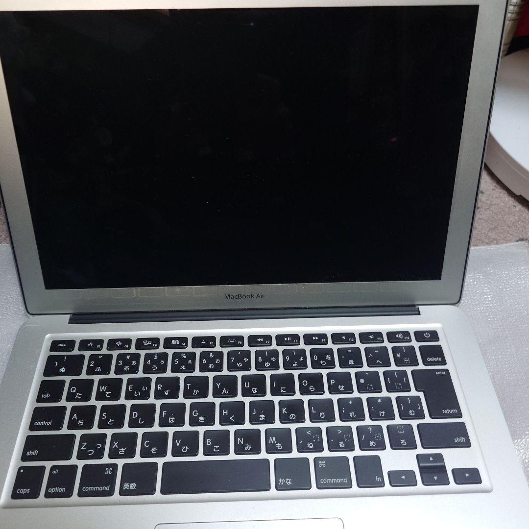 MacBook本体 MacBook Air  (13-inch, Early 2015)