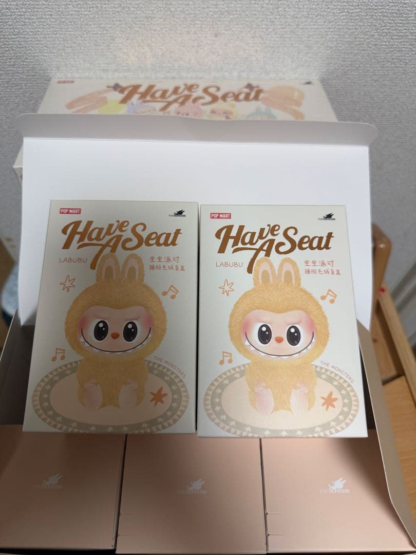 THE MONSTERS Have a Seat ぬいぐるみ 2箱