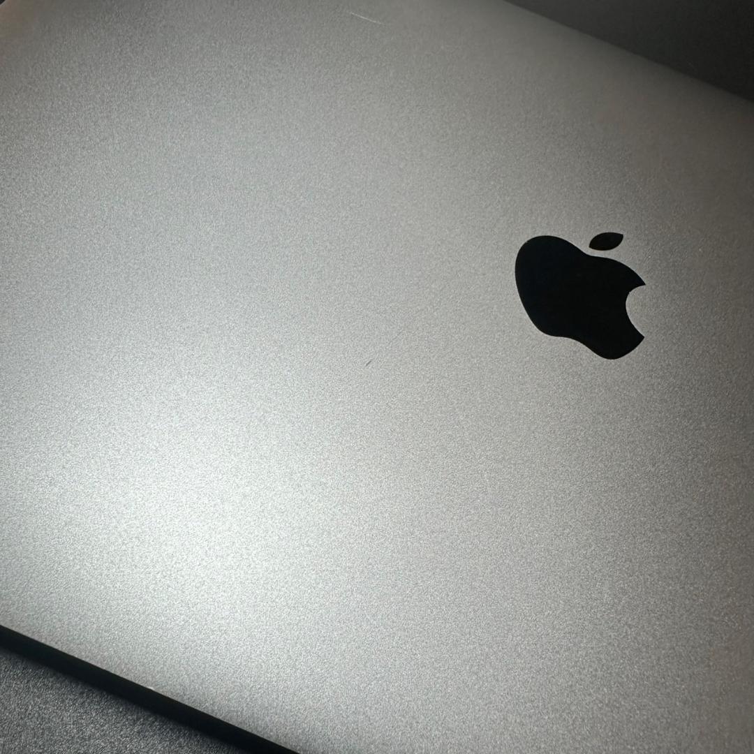 【訳アリ特価】MacBook Pro 2018 i7 16GB 256GB 訳アリ特価】MacBook Pro 2018 i7 16GB 256GB