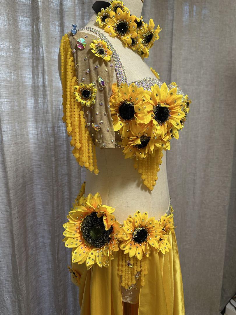 ひまわりベリーダンス衣装セット　プロ仕様 ひまわりベリーダンス衣装セット プロ仕様 - メルカリ