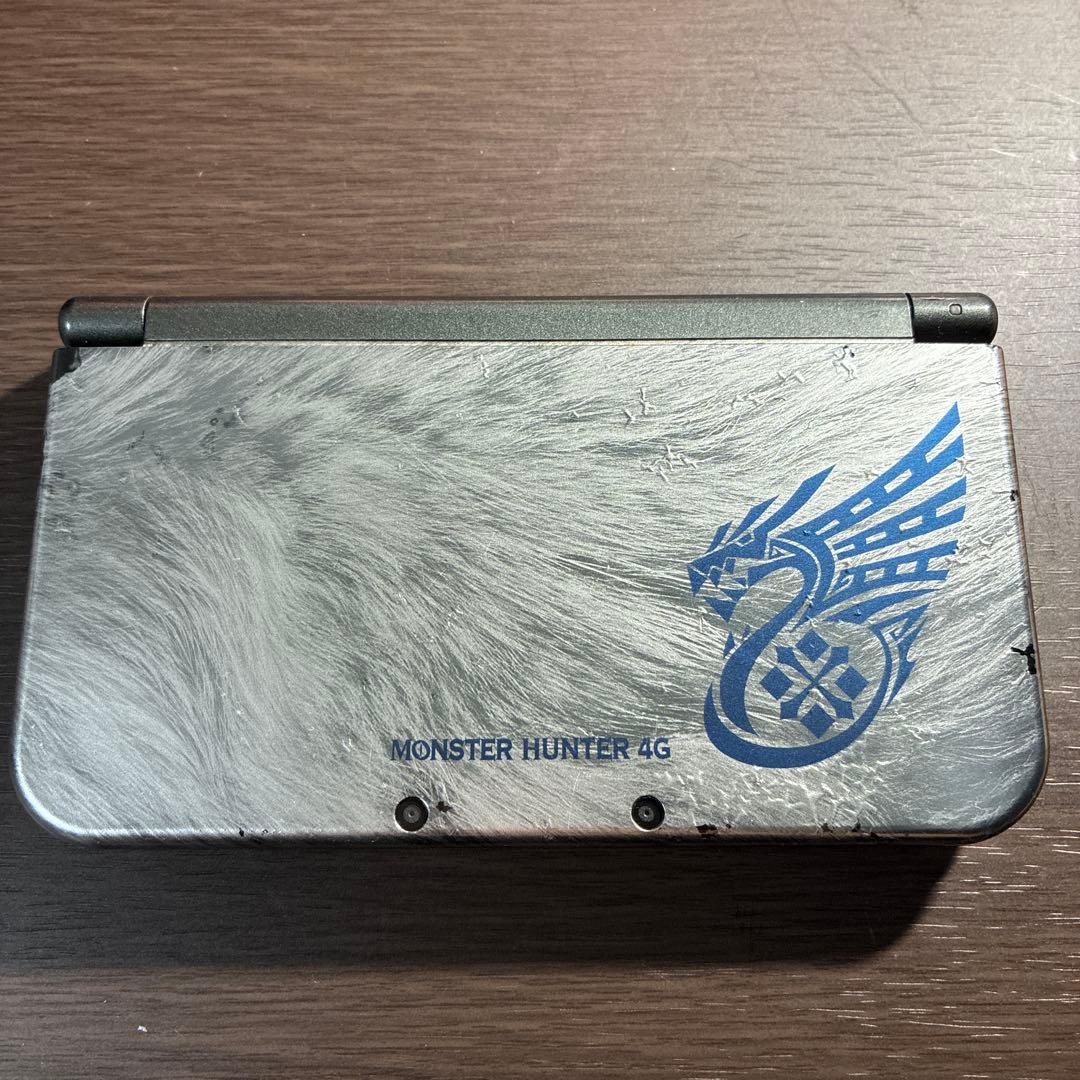 Newニンテンドー3DS LL モンスターハンター4Gスペシャルパック 本体のみ