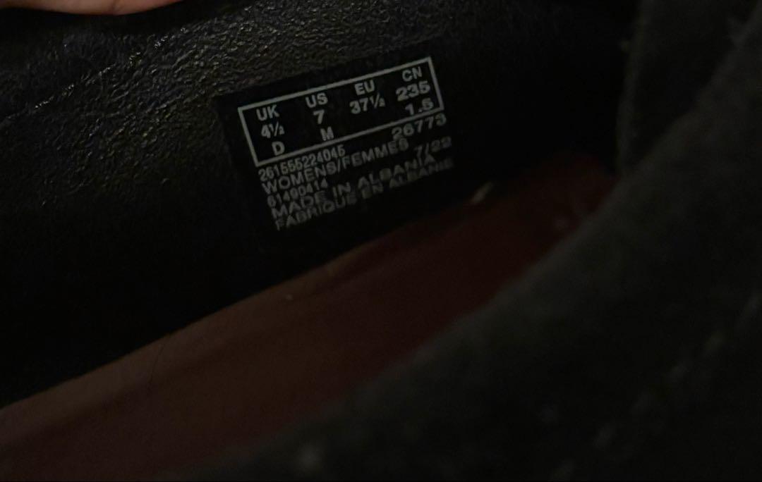 Clarks ワラビー