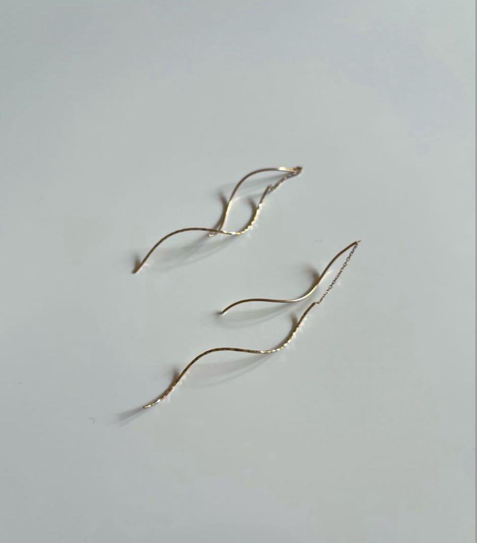 ココシュニックポリッシュミラーカットチェーンピアス¥81400ヒロタカエテeteCOCOSHNIK