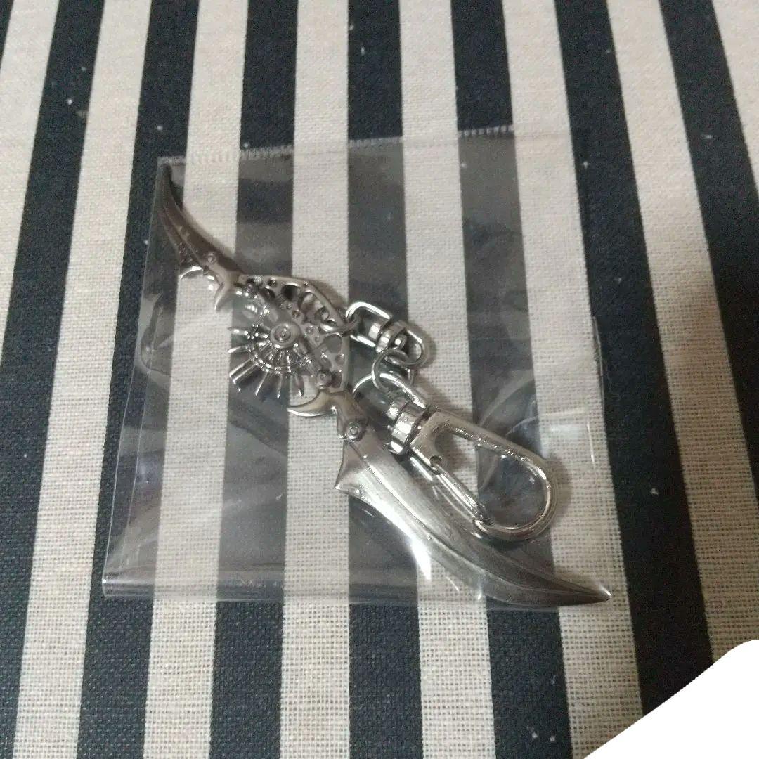 FF7 メタルキーホルダー 武器 弓 ヴィンセント ファイナル