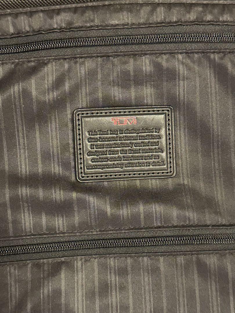 TUMI ガーメントバック　22133DH