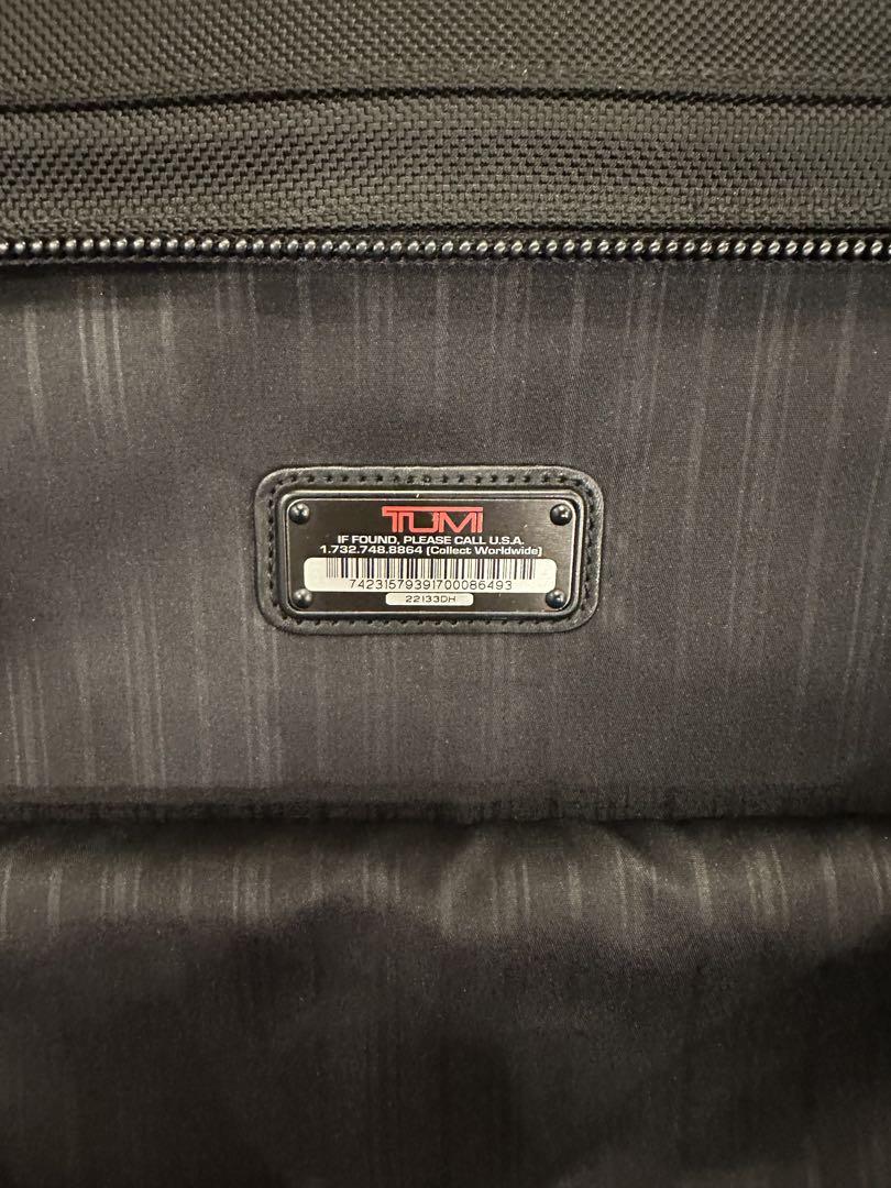 TUMI ガーメントバック　22133DH