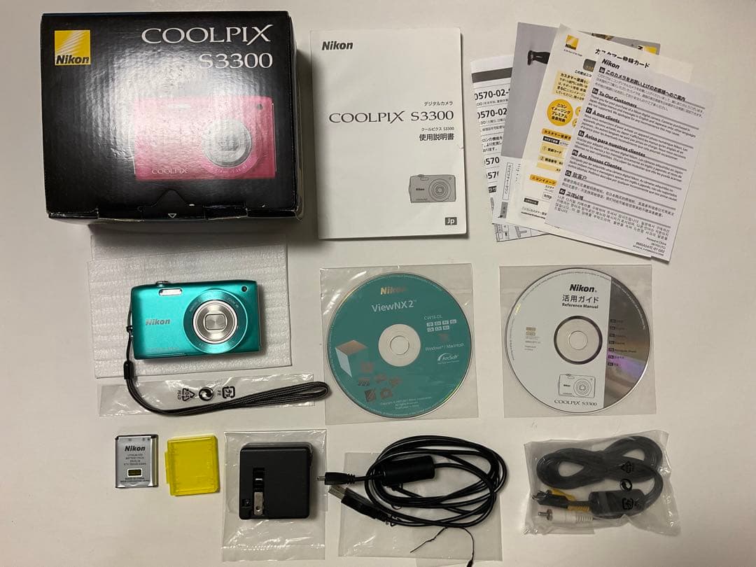 Nikon COOLPIX S3300 ミントグリーン　デジカメ