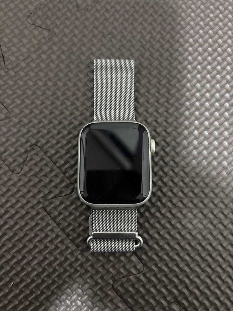 Apple Watch SE 2世代 44mm 本体目立った傷や汚れなし