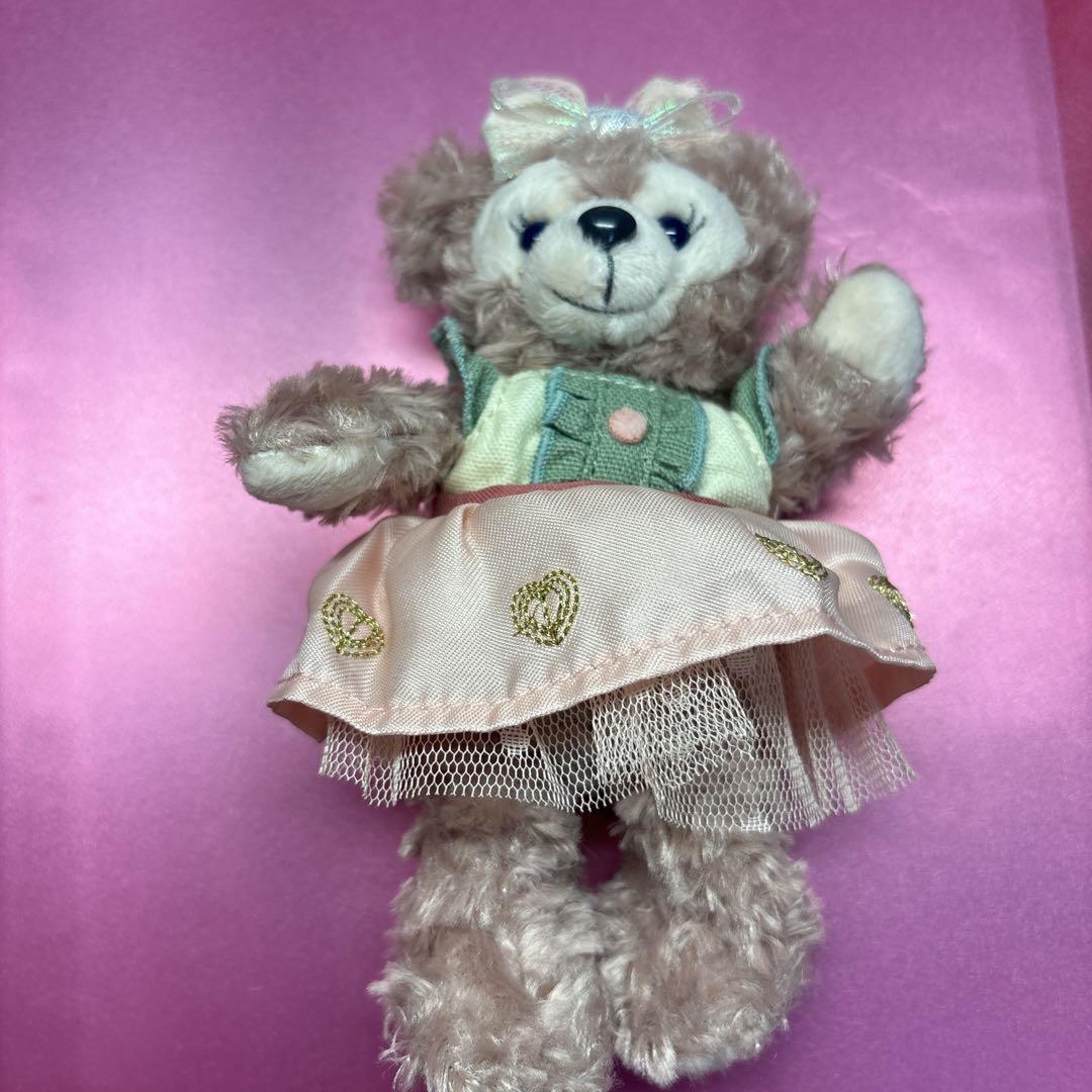 ディズニーシー シェリーメイ ぬいぐるみバッジ 40周年