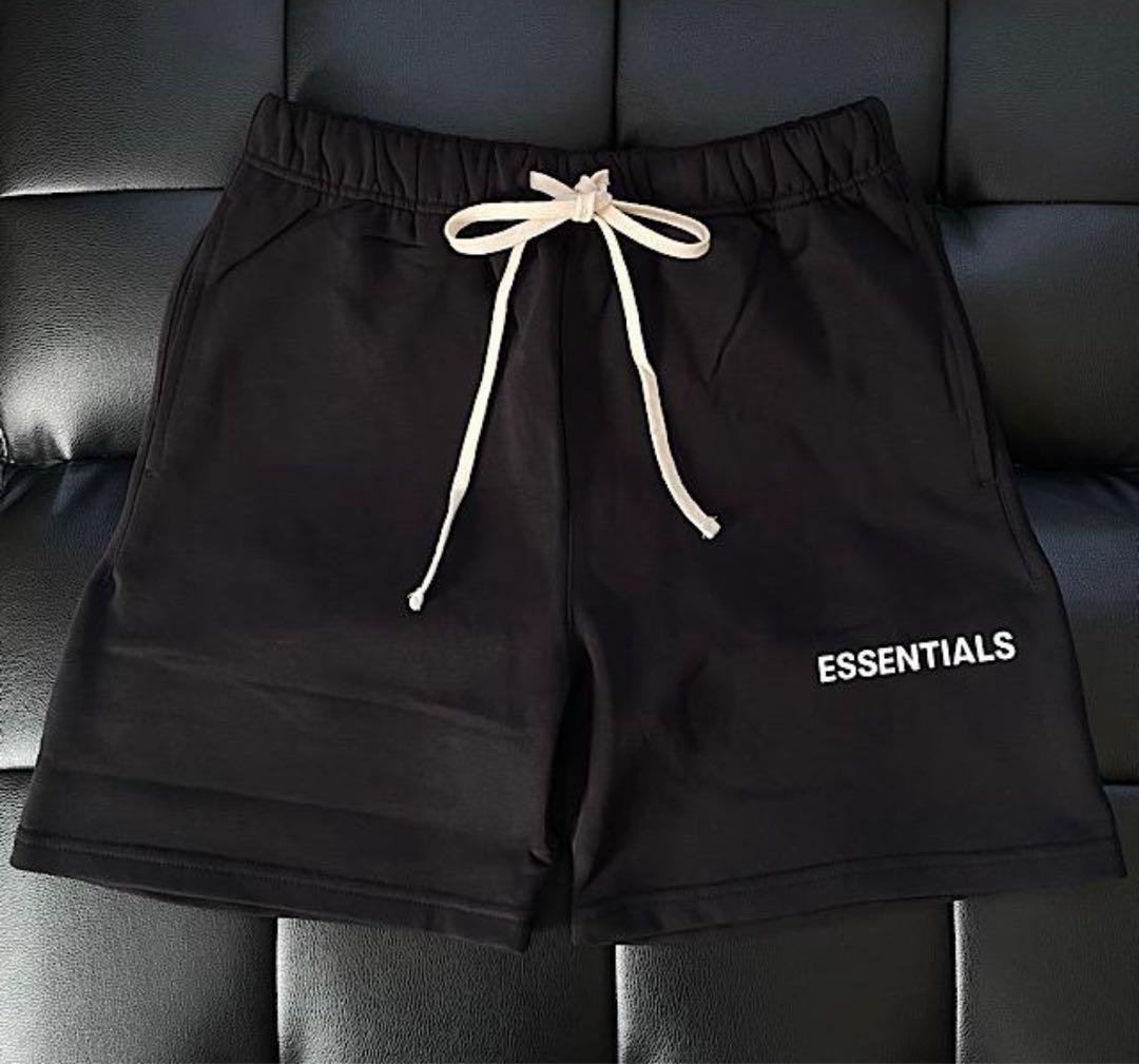 ESSENTIALS ブラック ショートパンツ　Mサイズ ESSENTIALS ブラック ショートパンツ - メルカリ