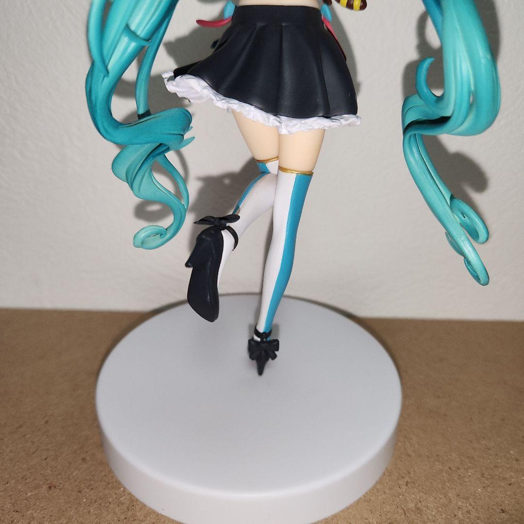 初音ミク×ラスカル　初代～三代目　#白るまんどのフィギュア 初音ミク×ラスカル 初代～三代目 #白るまんどのフィギュア