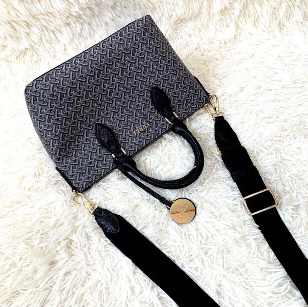 未使用級✨極美品✨フルラ　ミネルヴァ　2way ショルダーバッグ　現行ロゴ 超希少極美品フルラ ミネルヴァ ショルダーバッグ 2way グレー