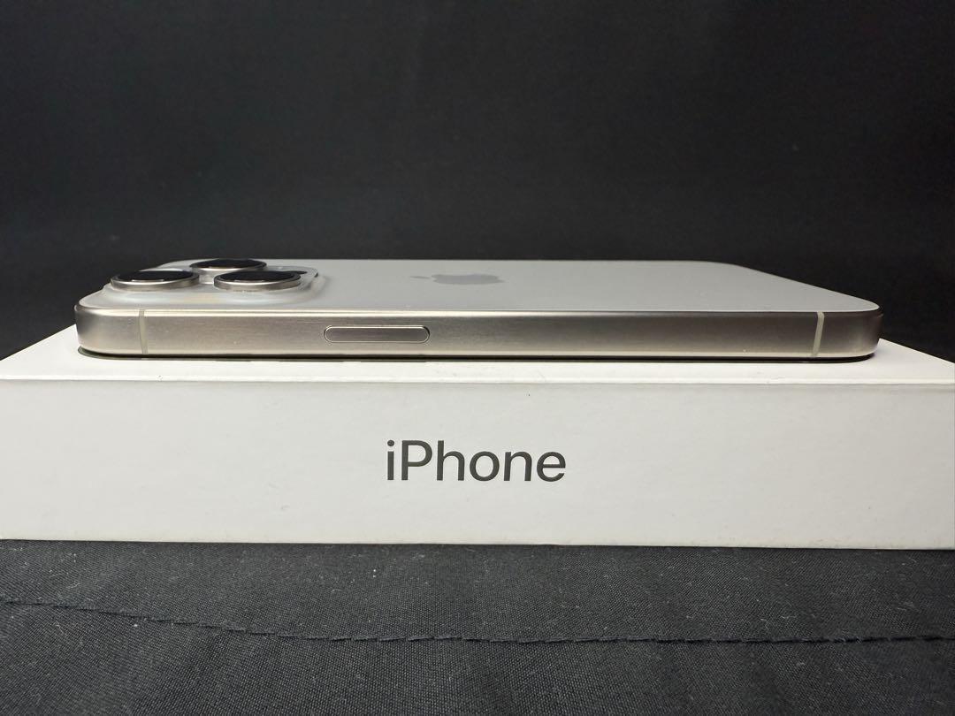 ゴ*太様 【美品】Apple iPhone 15Pro 128GB ナチュラルチ ゴ*太様 【美品】Apple iPhone 15Pro 128GB ナチュラルチ