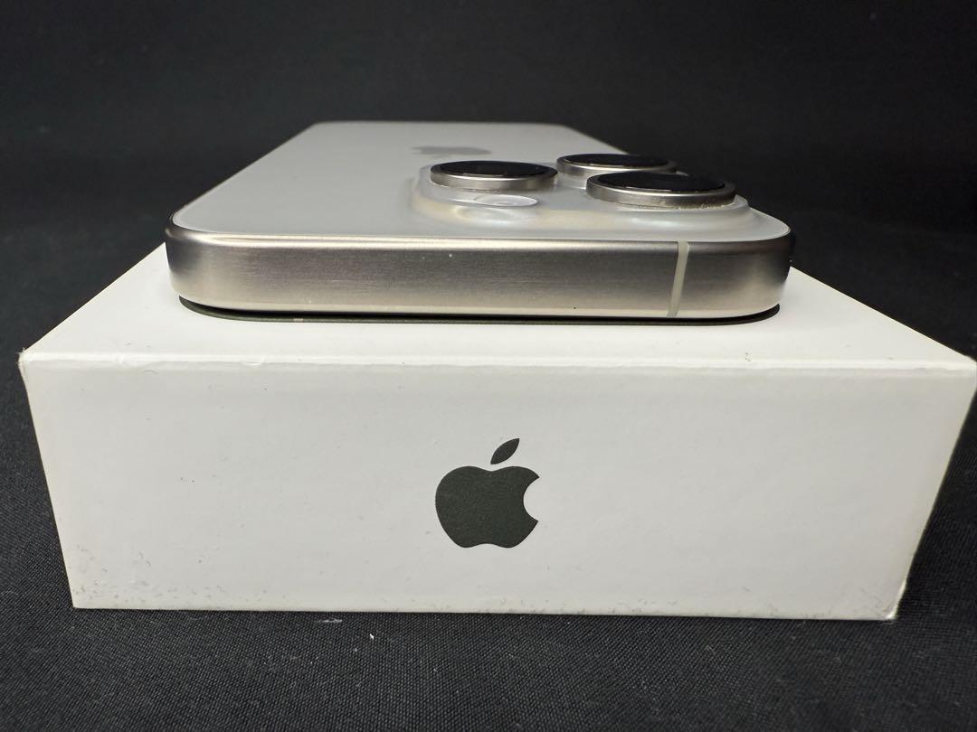ゴ*太様 【美品】Apple iPhone 15Pro 128GB ナチュラルチ