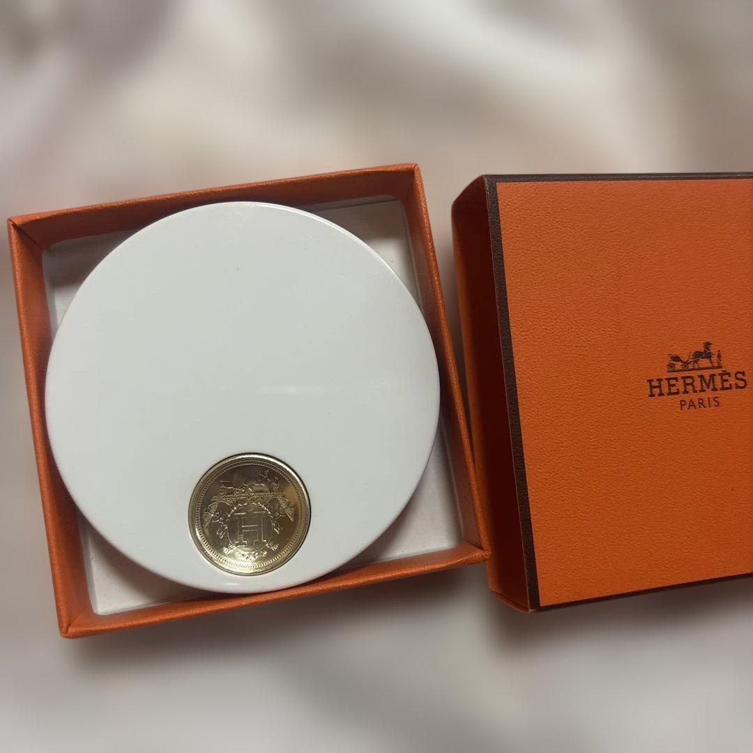 HERMÈS シャンパンゴールド ハイライトパウダー
