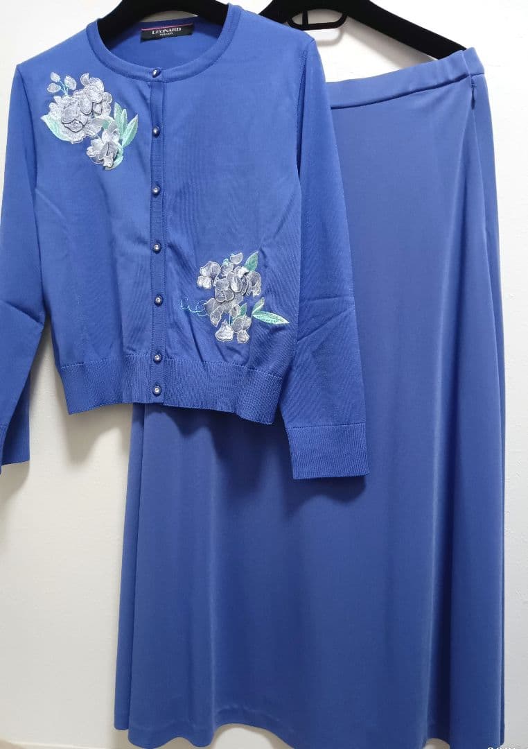 程度 レオナール カーディガン＆スカート 42＆42XL LL LEONARD