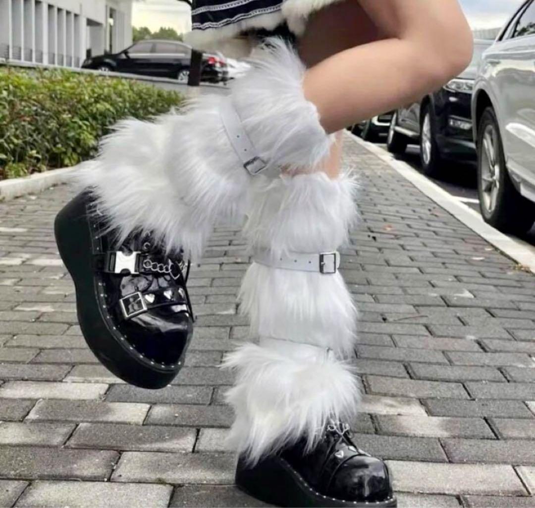 ホワイトファー付レッグウォーマー レッグウォーマー ファーレッグ ファー 白 ホワイト コスプレ