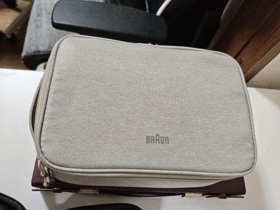 BRAUN Silk-expert Pro 5 脱毛器 専用ケース付き Braun Silk-expert Pro 5 脱毛器 収納ケース付き - メルカリ