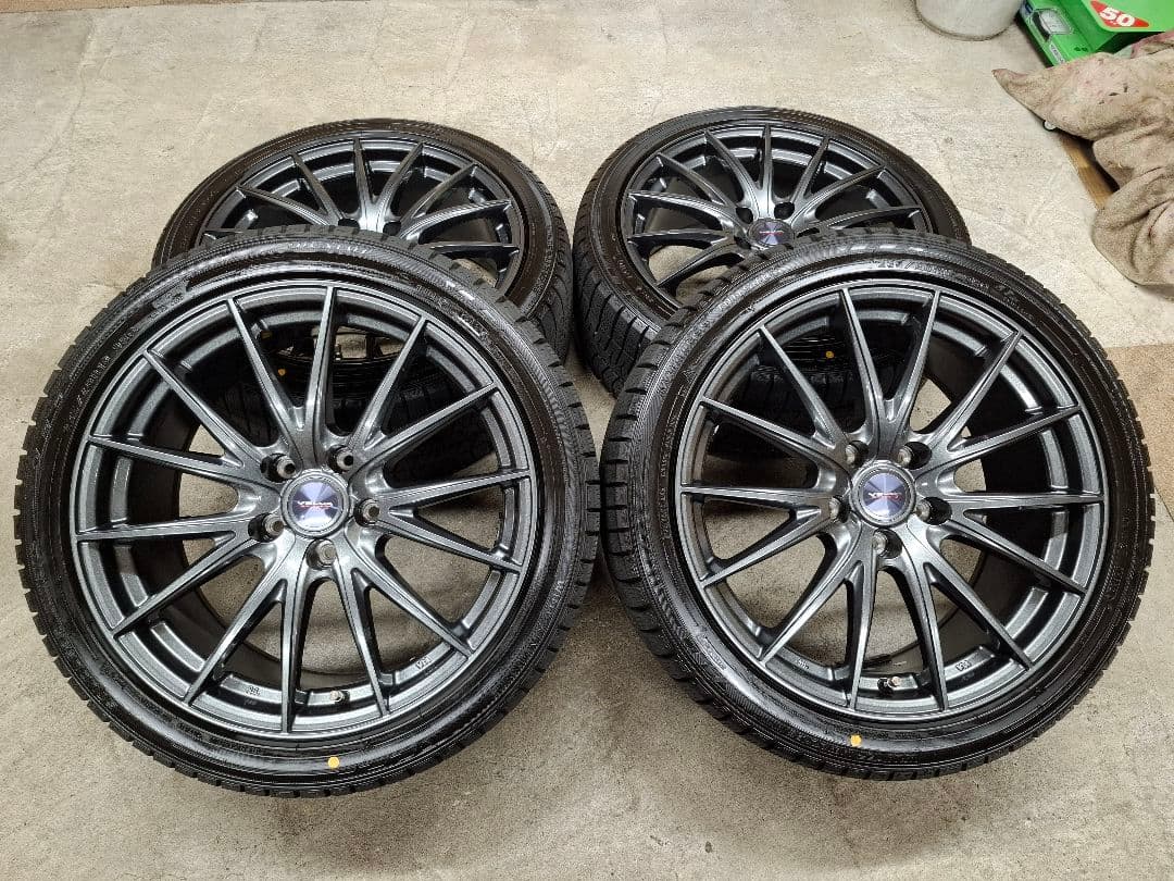 【極上品】トヨタ GRヤリス RZ ホイールタイヤ 2022年 スタッドレス