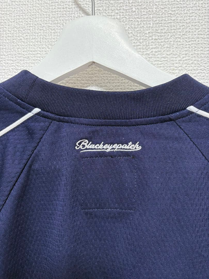 新品】ブラックアイパッチ ロンT