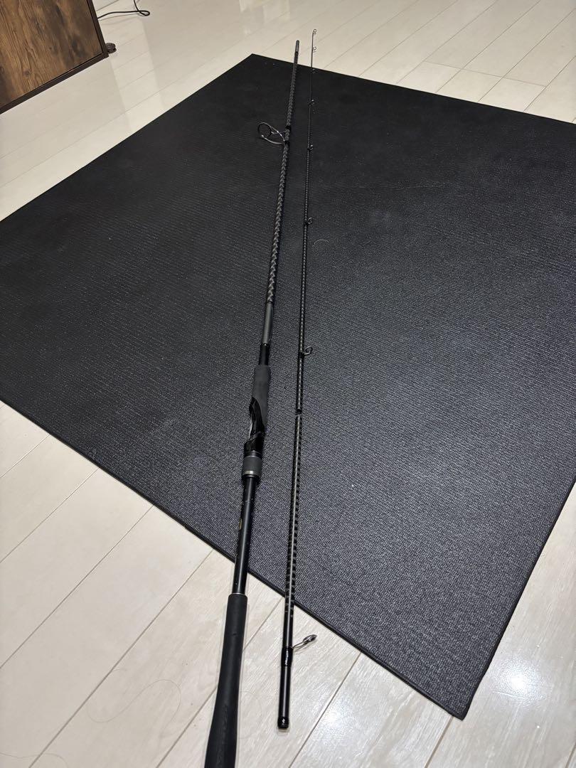 18ディアルーナS106MH ジャンク バット側は正常、竿先側は折れています。