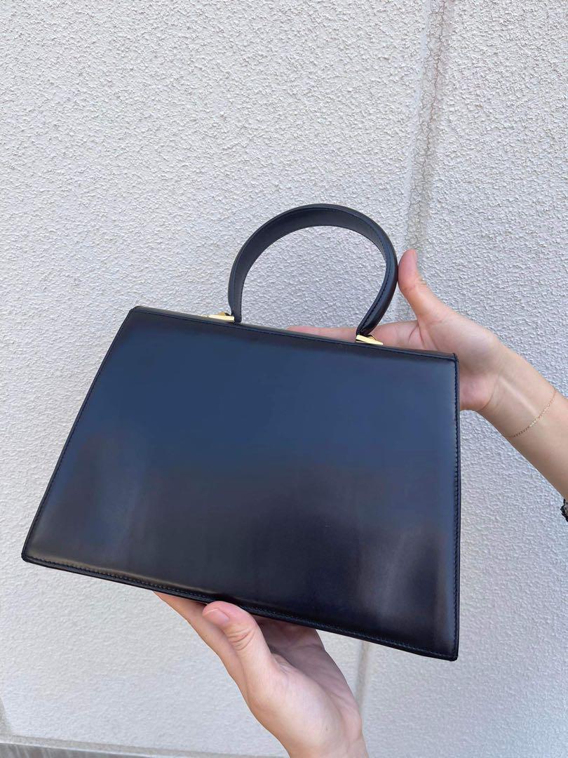 [美品] サルバトーレフェラガモ　バッグ　黒　ヴィンテージ 美品] サルバトーレフェラガモ バッグ 黒 ヴィンテージ - メルカリ