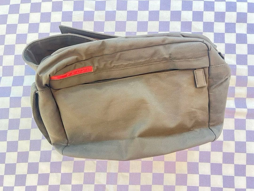 PRADA スポーツ　ボディバッグ ウエストバッグ　カーキー