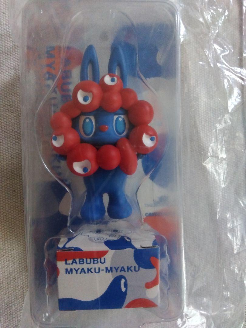 LABUBU ストラップ付フィギュア 万博 ラブブ ミャクミャク