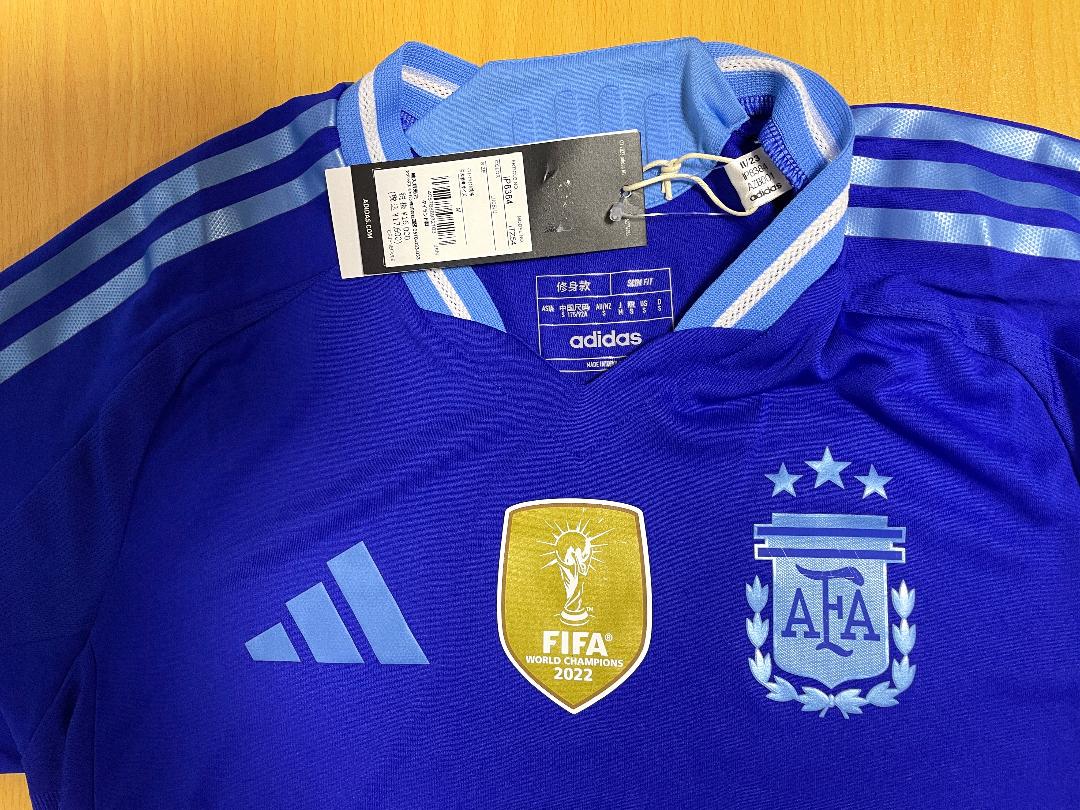 正規品 アルゼンチン代表 24 オーセン ユニ 日本Ｍ 定価17600円 新品 正規品 アルゼンチン代表 24 オーセン ユニ 日本M 定価17600円