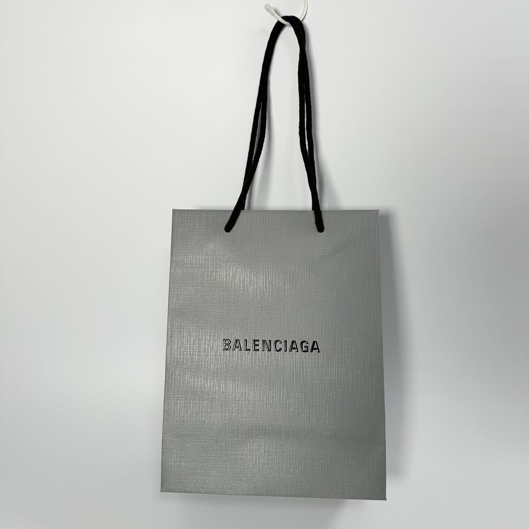 BALENCIAGA グレー 紙袋 ショッパー - メルカリ