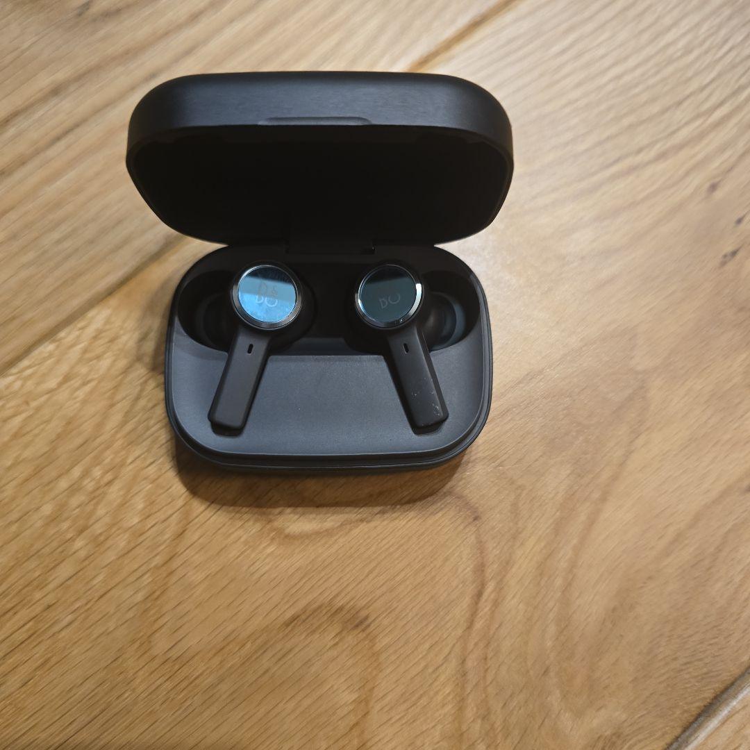 Bang&OLUFSEN BEOPLAYイヤホン