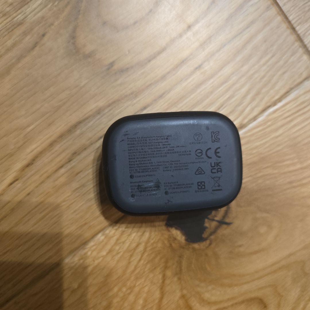 Bang&OLUFSEN BEOPLAYイヤホン