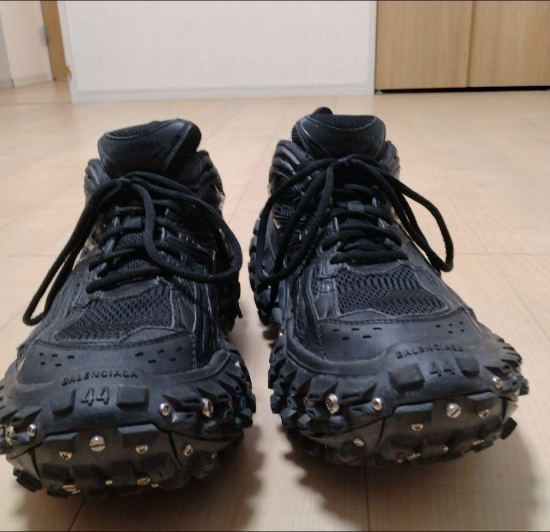 BALENCIAGA defender screw　ピアス　41 BALENCIAGA defender screw ピアス 41 - メルカリ