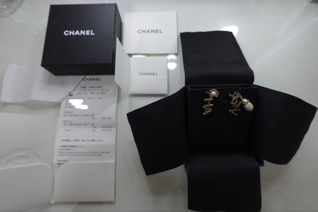 CHANEL シャネル ロゴデザイン ピアス