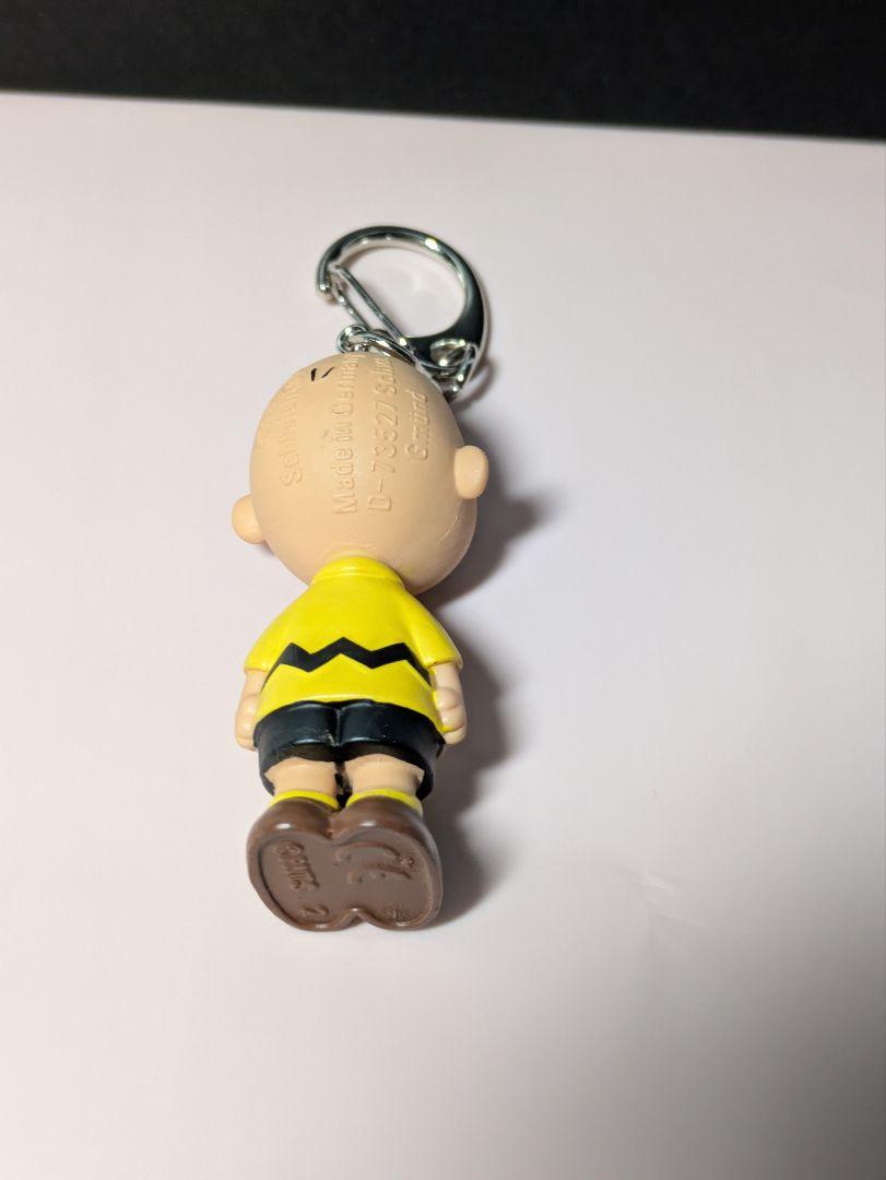 チャーリーブラウン　キーホルダー　シュライヒ　PEANUTS スヌーピー チャーリーブラウン シュライヒ ドイツ製 タグ付き