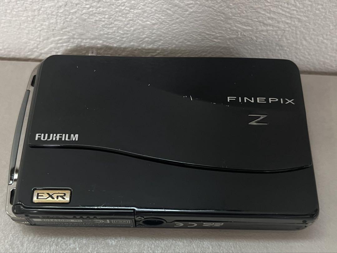 FUJIFILM FINEPIX Z700EXR ブラック　デジタルカメラ
