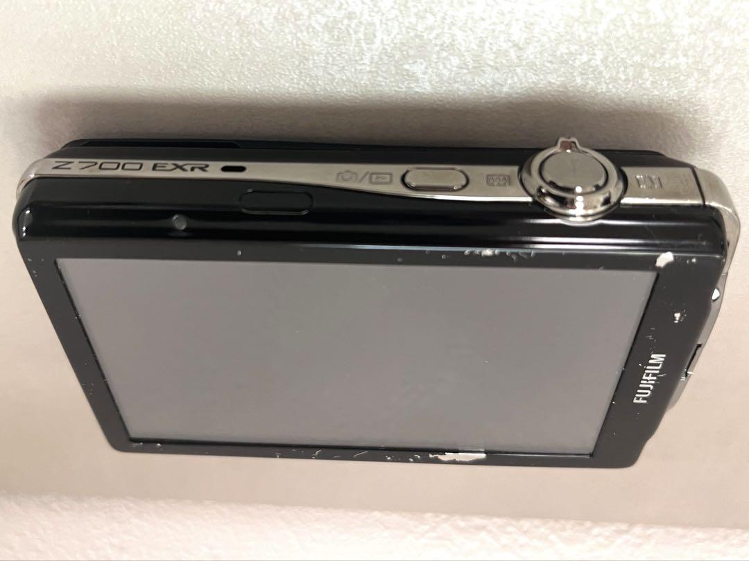 FUJIFILM FINEPIX Z700EXR ブラック　デジタルカメラ
