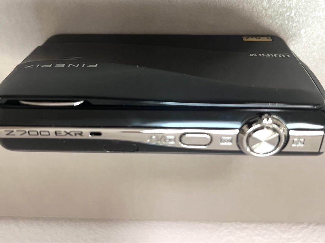FUJIFILM FINEPIX Z700EXR ブラック　デジタルカメラ