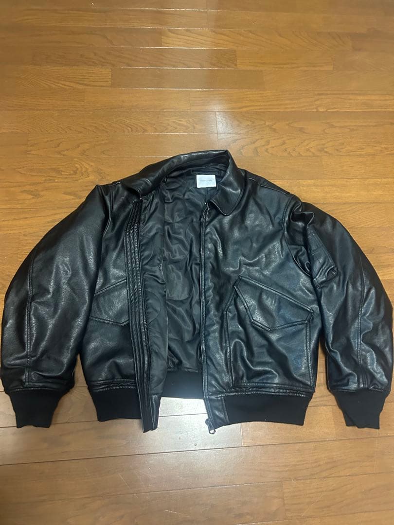 ブラックレザー