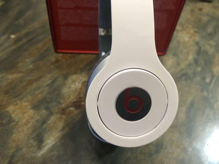 Beats by Dr Dre BT ON SOLOHD WHT