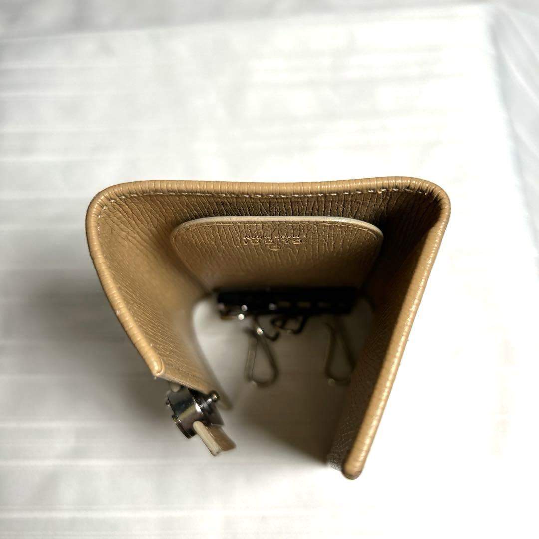 【美品】GUCCI♤グッチ♤キーケース♤6連♤レザー♤キャメル GUCCI キーケース 】6連 グッチ レザー Gロゴ 三つ折り キャメル